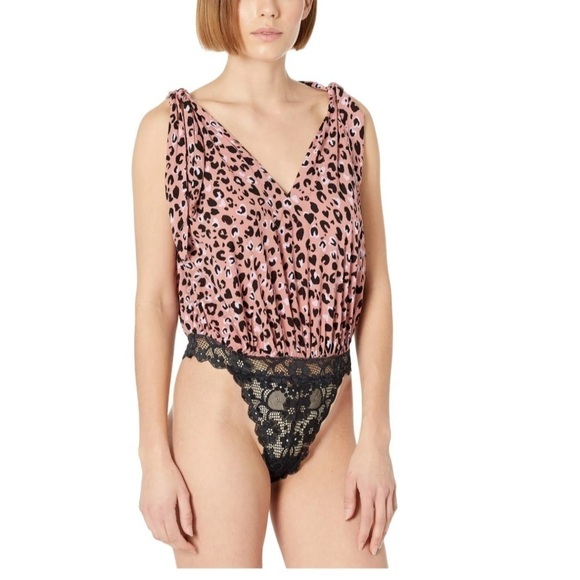 FREE People Medium Bare It All Bodysuit in Rose Pink Cheetah Animal Print NWT - Picture 2 of 5